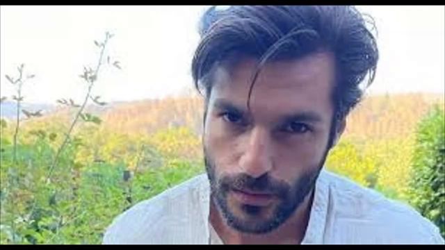 Serkan Çayoğlu non è più lo stesso di prima! смотреть онлайн