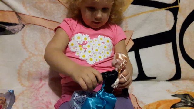 Распаковка кукол Эльза и Анна Холодное сердце Unpacking dolls Elsa and Anna from frozen смотреть онлайн