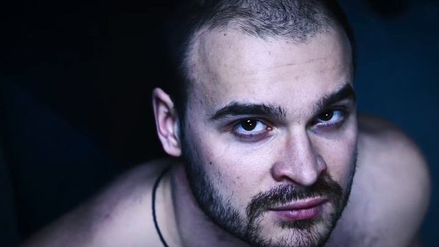 Максим Марцинкевич. Фото слайд. Тесак смотреть онлайн
