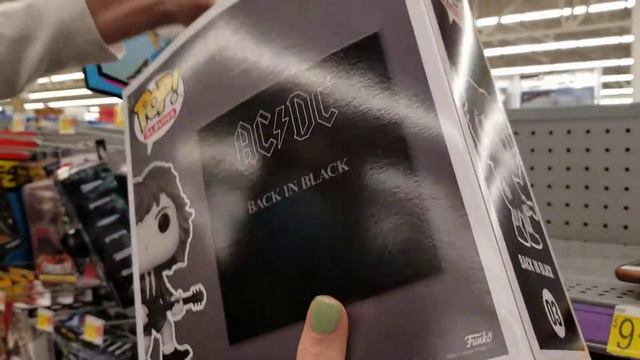 Funko Pop! Hunting at Walmart AC DC Back in Black Albums смотреть онлайн