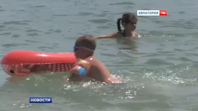 День Курортника в Евпатории отмечали на суше и на море смотреть онлайн