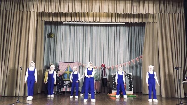 Новогодний музыкальный спектакль «Посылка в Простоквашино». смотреть онлайн