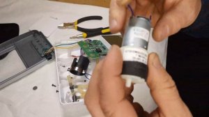 что внутри электронного тонометра