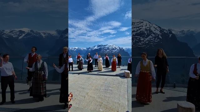 Bruremarsj смотреть онлайн