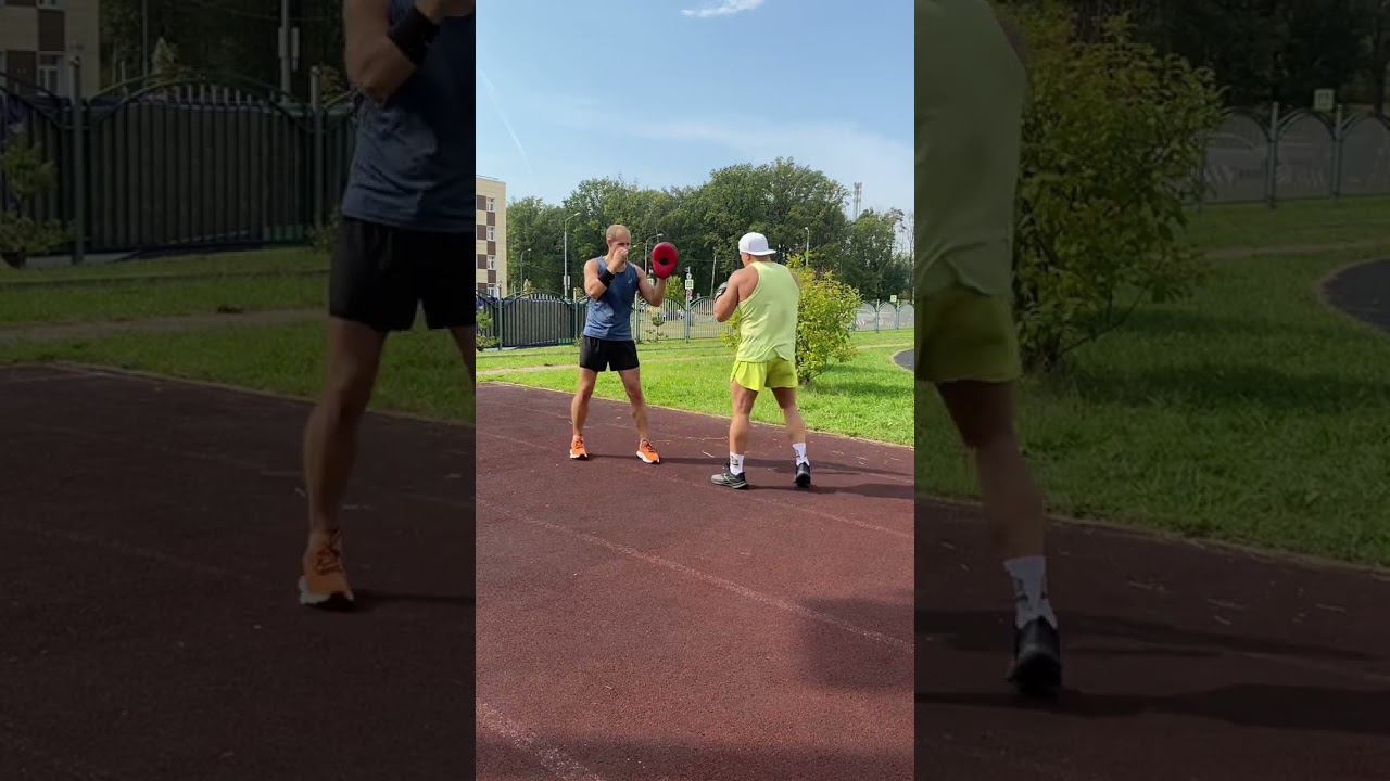 Работа на лапах в боксе | Отработка рабочих комбинаций на лапах для боксера #спорт #бокс смотреть онлайн