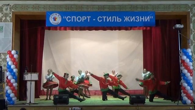 Улица широкая моя ...на празднике ""Спорт-стиль жизни"" в Петра Дубраве смотреть онлайн