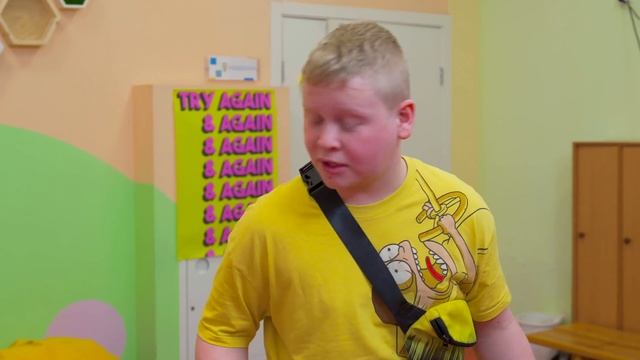 МИЛАНА СКУЧАЕТ ПО КАМИЛЮ!!! ДЕВЧОНКИ НАРУШАЮТ ПРАВИЛА ЛП!!! В КАМПУСЕ ПРОБЛЕМЫ смотреть онлайн