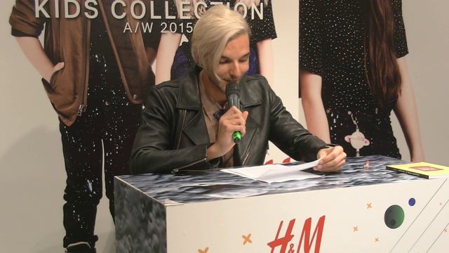 ПОЩЕНСКА КУТИЯ ЗА ДЕТСКИ ПРИКАЗКИ @ H&M- ИВАН ТИШЕВ смотреть онлайн