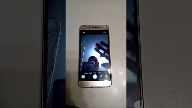 Телефон leeco x626 зависает и перезагружается при включении фронтальной камеры смотреть онлайн