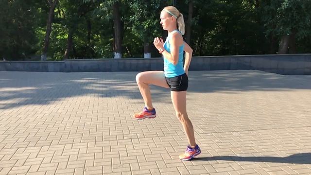 Специальные беговые упражнения (СБУ). Бег с высоким подниманием бедра mov смотреть онлайн