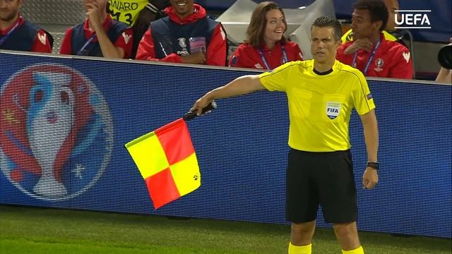 Gianluigi Buffon - Save of the Season? смотреть онлайн