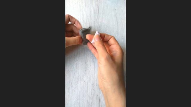 Маленький медведь из старого свитера.