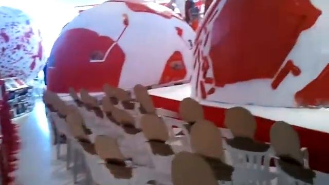 Thomas Hirschhorn - Das Auge (The Eye) @ The Power Plant, Toronto смотреть онлайн