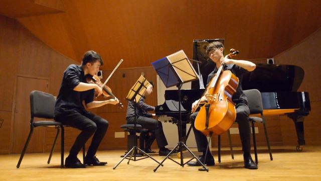 Brahms Trio in Verona 2017 - Mozart Piano Trio No. 1 Bb Major K. 254 смотреть онлайн