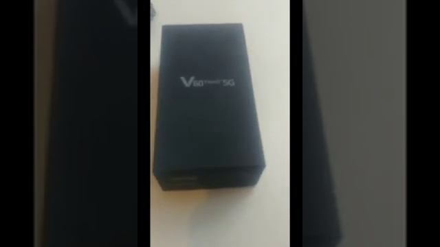 Распаковка LG V60 смотреть онлайн