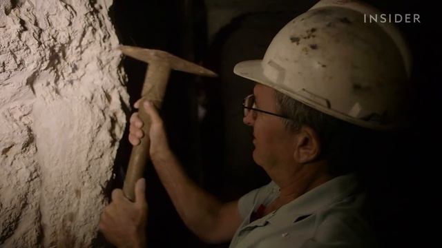 Why Black Opal Is So Expensive | So Expensive смотреть онлайн