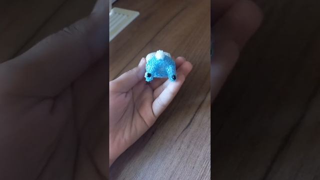 Амигуруми зайчик Снежок из бисера.Я была тестировщицей схемы. смотреть онлайн