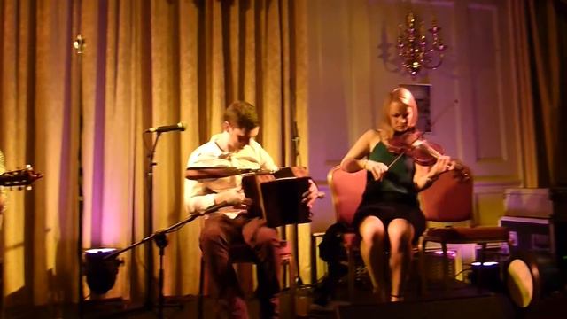 The Trí-Tones - Ennis Trad 21 Festival-The Old Ground Hotel, Ennis, Co. Clare, Ireland. 09.11.14 смотреть онлайн