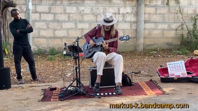 I got them DANCING in Diani Beach Kenya - street blues with looper смотреть онлайн