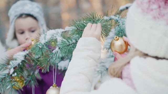 Беләсем килә: чыршы / Яңа ел / Новогодняя ёлка / Почему на Новый год наряжают ёлку / Видео для дете смотреть онлайн