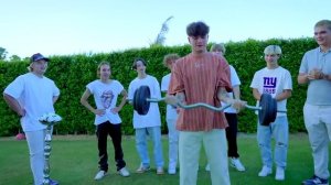 ДИАНЕ НУЖНА ПОМОЩЬ!!! ПОМОГИ ВЫБРАТЬ КРАША ЛАГЕРЯ!!!