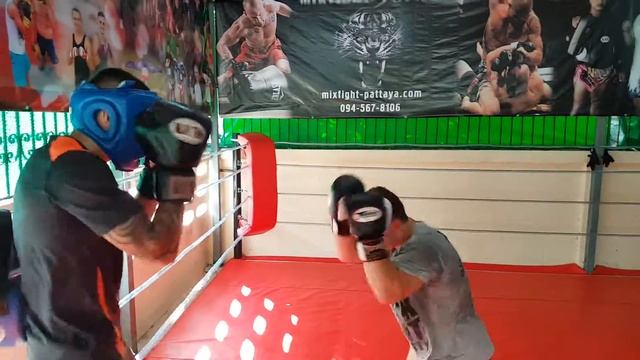 Тренировочный лагерь Mixfight Pattaya - бокс, кикбоксинг, Муай Тай, ММА в Паттайе, Таиланд. Клуб смотреть онлайн