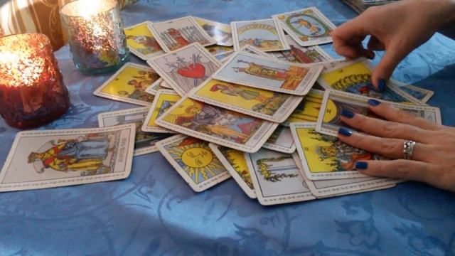 ЧТО ДУМАЕТ И ЧУВСТВУЕТ К ВАМ ЗАГАДАННЫЙ МУЖЧИНА. ТАРО РАСКЛАД ДЛЯ ДАМ смотреть онлайн