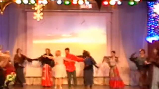 Сюрприз от родителей "Эдельвейса" для Светланы Михайловны Сапожниковой на ее юбилее 02.02.2014г смотреть онлайн