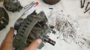 Генератор от рено симбол перестал давать зарядку (нашёл проблему)