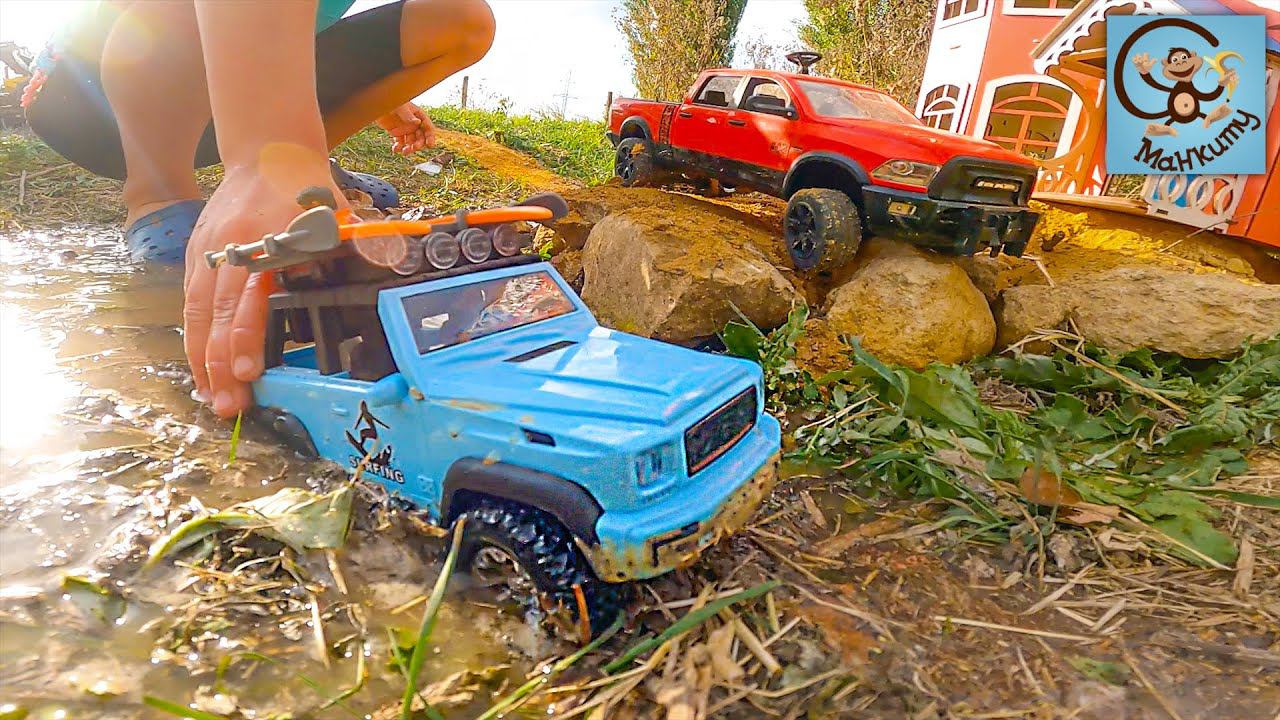 Машинки игрушки. Строим домики и дороги для машинок игрушек. Манкиту смотреть онлайн