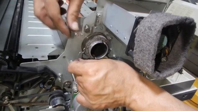 Repair For XEROX 6204-6705 Checking & Replacing The Heat Rods / Fuser Roll ( Heat Roll)