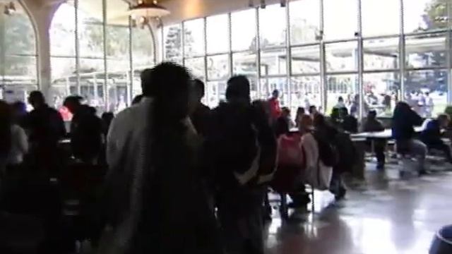 Skyline High School Cafeteria смотреть онлайн