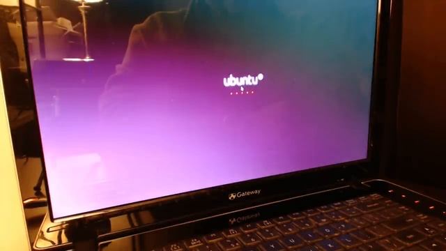 Install Ubuntu Linux using a bootable USB Flash Drive on any Computer смотреть онлайн