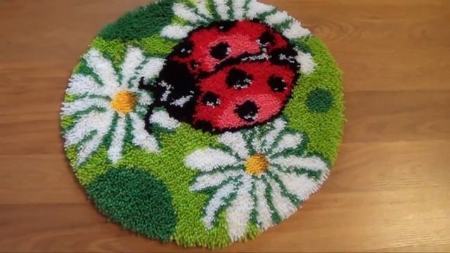 Коврик крючком, процесс изготовления смотреть онлайн
