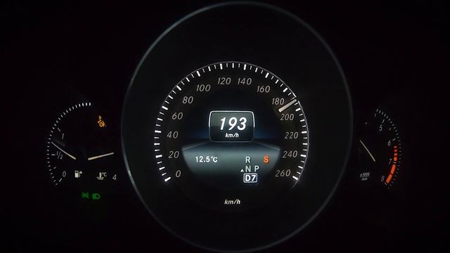 2014 Mercedes-Benz CLS 500 4MATIC (408PS) Acceleration And Top Speed