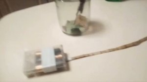 Самоделка со светодиодной лентой и тремя батарейками