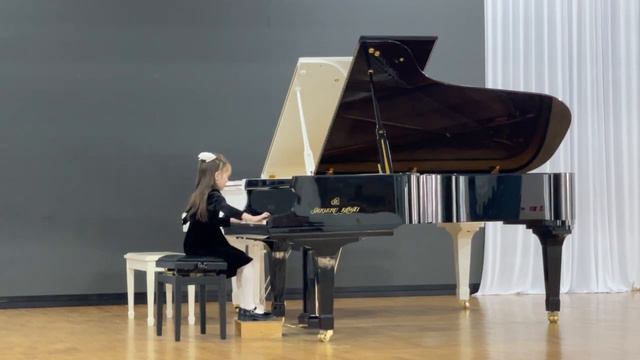 Майя Ивутина, 7 лет.К. Черни. Этюды 5, 6, 7, 9.С. Майкапар. Пастушок. смотреть онлайн