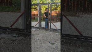 откатные ворота с калиткой