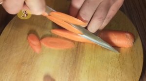 Как нарезать морковь соломкой, на кубики, брусочками, дольками ? Как нашинковать / резать морковь