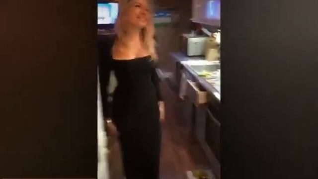 Кто это, Маша Миногарова или её мама?