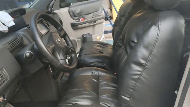 Nissan H350 & Nissan X-TRAIL seat cover lazyboy vip design смотреть онлайн