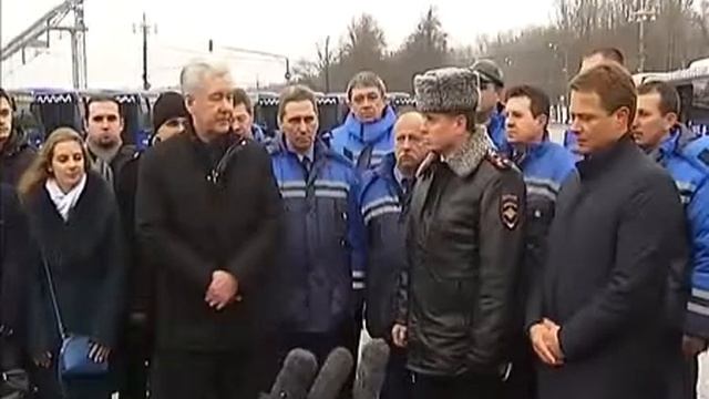 В автобусах Mercedes Benz Conecto для Москвы стоят камеры МВК! смотреть онлайн