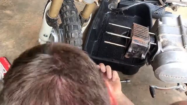 Pt:1 05 Honda CRF 50F rebuild смотреть онлайн