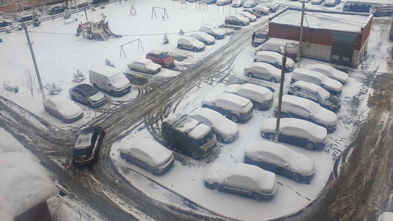 15 марта. В подмосковное Домодедово пришла настоящая зима. смотреть онлайн