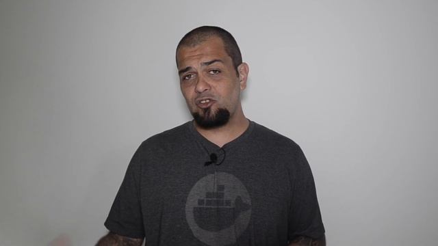 Day-01 - 03 - Namespace, cgroups e Netfilter | Descomplicando o Docker смотреть онлайн