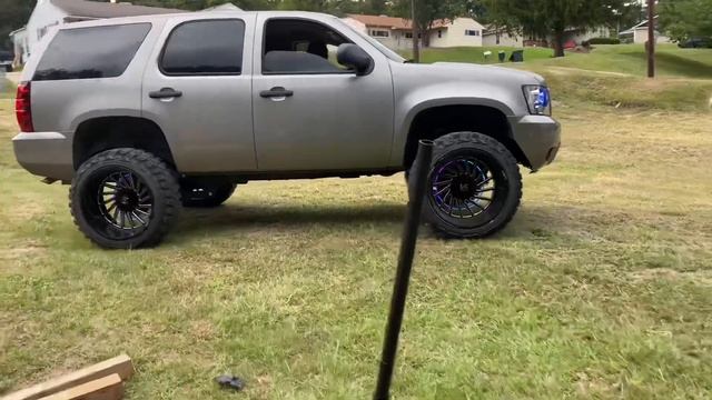 Installing COLOR-SHIFT Oracle Headlights on my LIFTED 07 TAHOE | *INSANE UPGRADE* смотреть онлайн