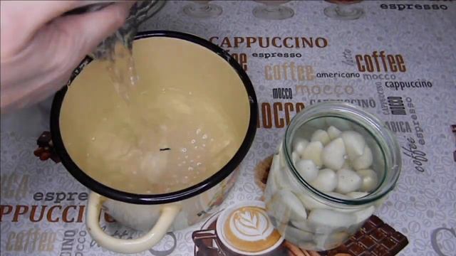 От такого чеснока за уши не оттащишь! Маринованный чеснок по особенному рецепту. смотреть онлайн