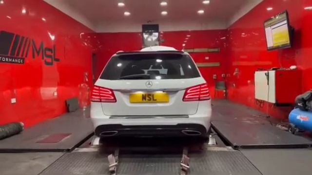 This Mercedes E220d was in for a custom stage 1 remap and dyno ? смотреть онлайн