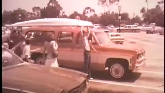 Chevy Suburban 1973 смотреть онлайн