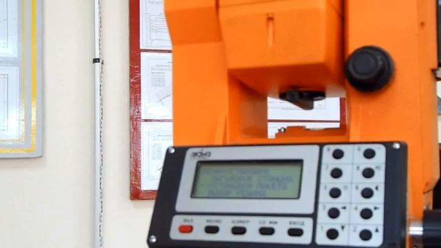Знакомство с электронным тахеометром 3Та5 (установки станции и пикета) 23.04.14 смотреть онлайн